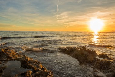 Sahil Oropesa del Mar adlı bir gündoğumu