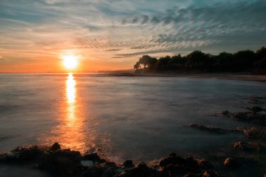 Sahil Oropesa del Mar adlı bir gündoğumu