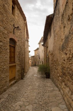 Girona il Peratallada şehir