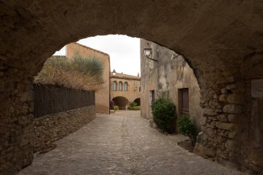 Girona il Peratallada şehir