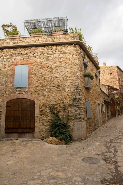 Girona il Peratallada şehir
