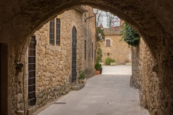 Girona il Peratallada şehir — Stok fotoğraf