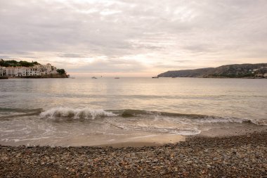 Costa Brava üzerinde Cadaques Köyü