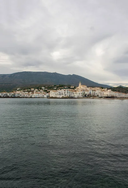 El pueblo de Cadaques en la Costa Brava —  Fotos de Stock