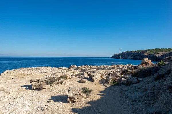Portinatx 的蓝色海岸在伊维萨岛上 — 图库照片