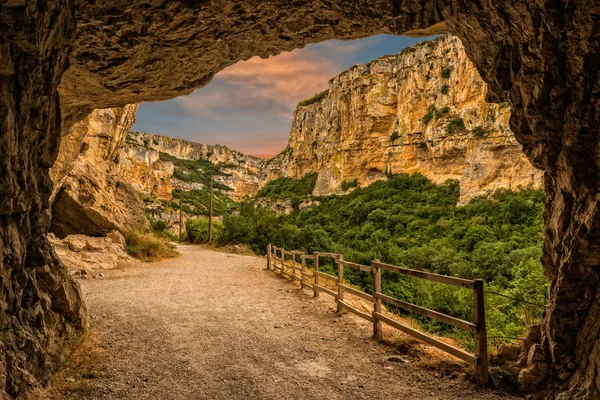 Lumbier, Navarra Orontes'in Irati Greenway