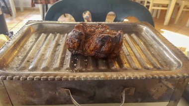 Restoranda servis bir sığır eti sığır filetosu