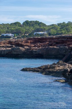 Ibiza Adası, Balear Adaları plajda Bassa