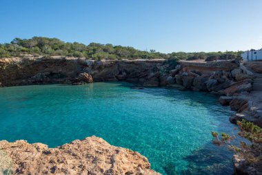 Cala compte, Ibiza duru suları