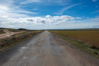 Road Zaragoz eyaleti kırsal yoluyla
