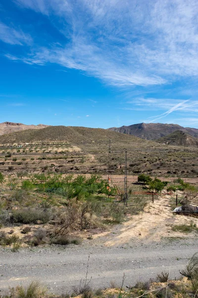 La voie verte de Lucainena sous le ciel bleu à Almeria — Photo