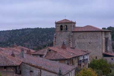 Soria 'daki Calatanazor Ortaçağ köyü.