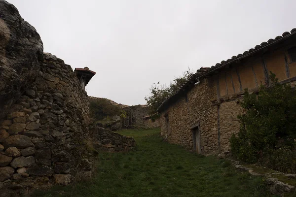 Het middeleeuwse dorp Calatanazor in Soria — Stockfoto