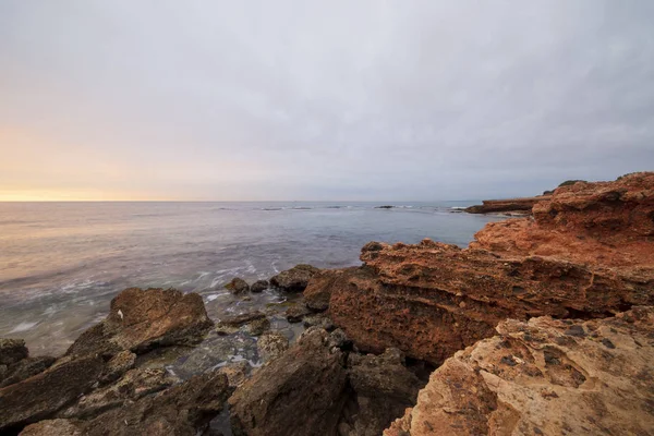 Salida del sol en la playa de la renega en Oropesa —  Fotos de Stock