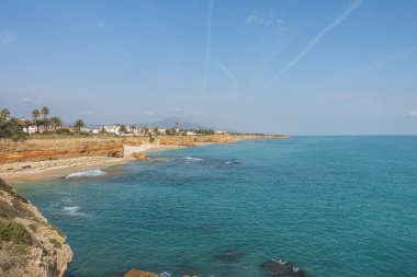Vinaroz kıyıları açık bir günde, Costa Azahar