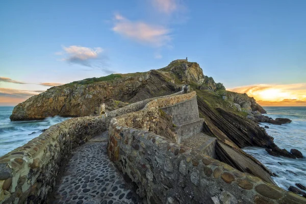 Acceso por escaleras a la ermita de San Juan de Gaztelugatxe —  Fotos de Stock