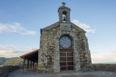 Bermeo, İspanya 'daki San Juan de Gaztelugatxe inzivası