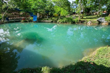 Vang Vieng ünlü Blue Lagoon