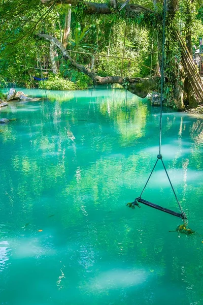 Vang Vieng ünlü Blue Lagoon