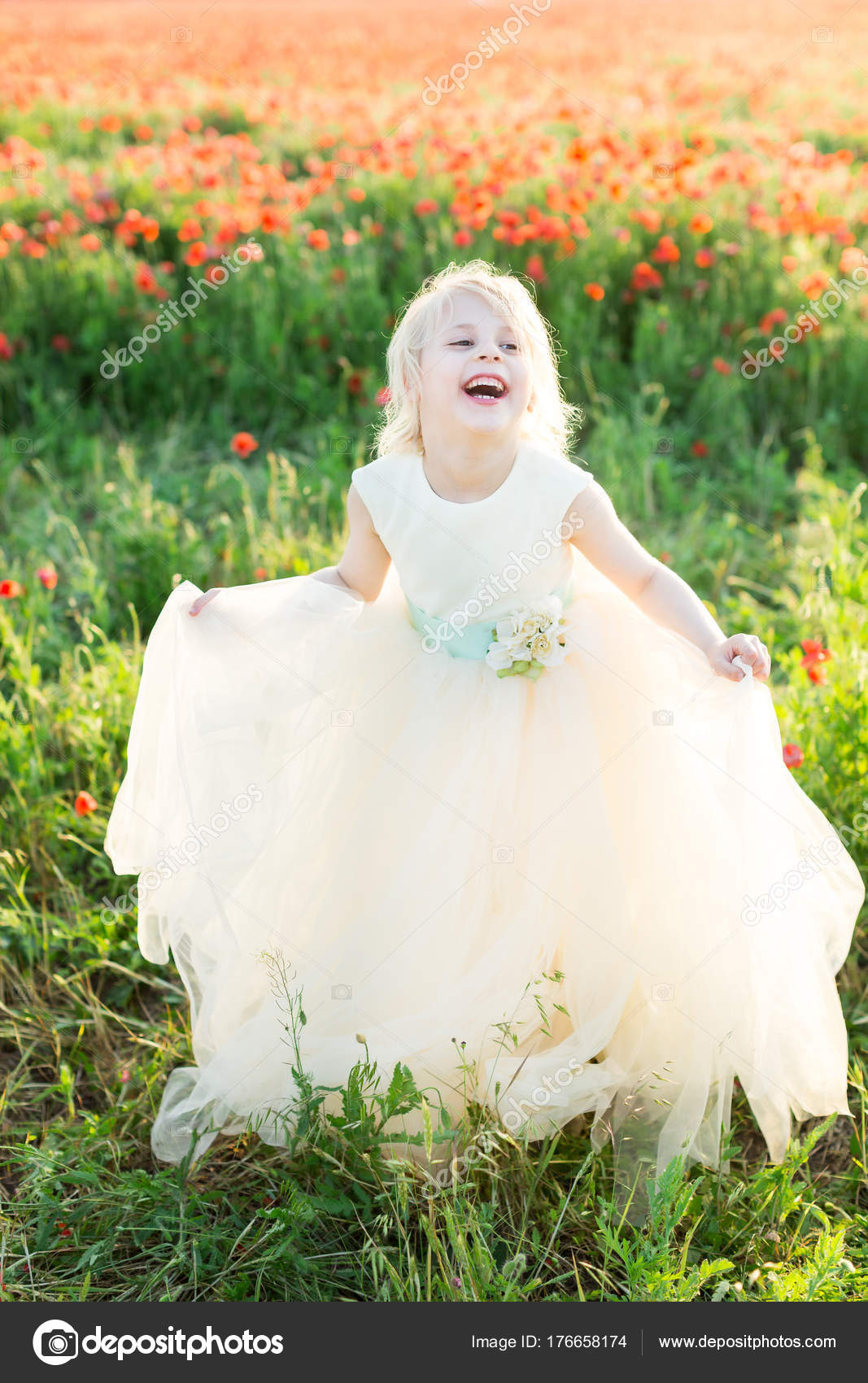 Girl Model Fashion Summer Nature Concept Young Laughing Girl