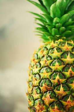 Ananas Meyve arka plan. Tropikal ananas dokusuna yakın çekim. Yaz, tatil kavramı. RAW, vegan, vejetaryen, beslenmenin temiz.
