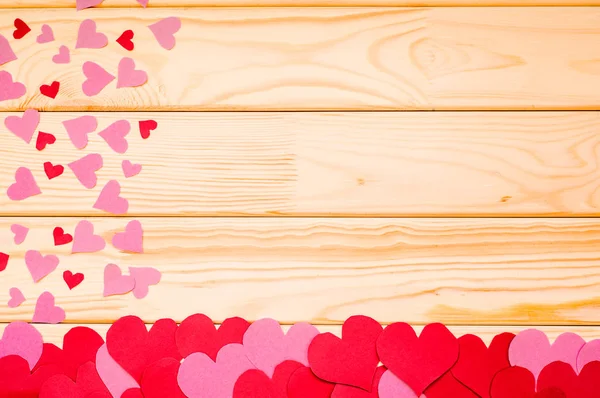 Валентинов день бумага сердце деревенский деревянный фон — стоковое фото