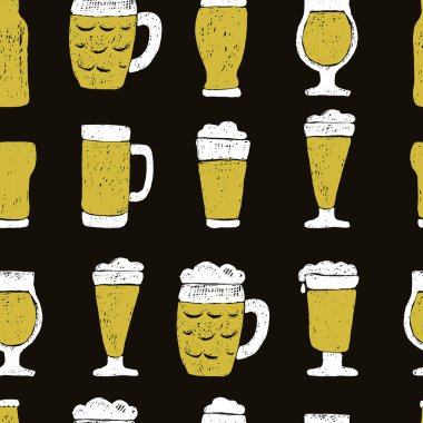  bir bira bardağı ve şişe modeli.