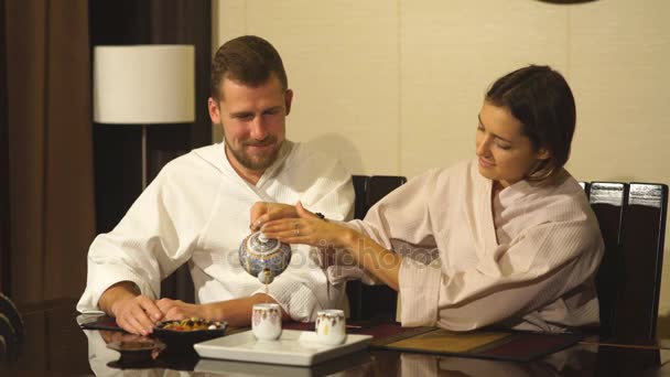 The couple at the tea ceremony — Stock Video