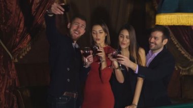 partide iki çift selfie gözlük al