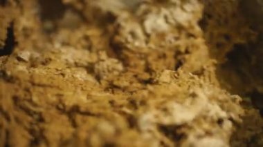 Hamur fırında karıştırma için büyük mekanizma.