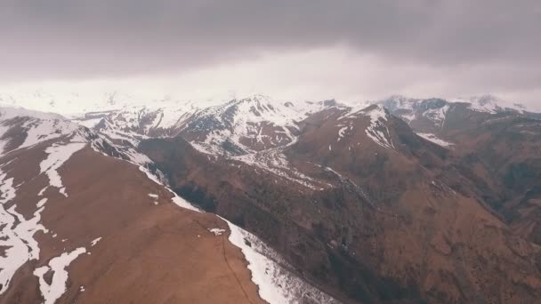 卡兹别克山麓山 — 图库视频影像