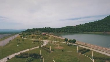 Göl Gürcistan üzerinden havadan görünümü