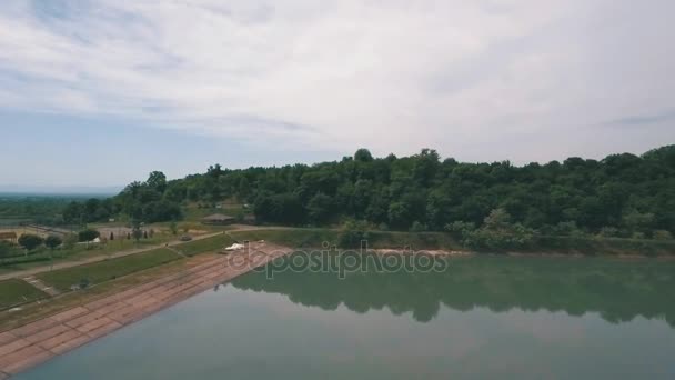 Vista aérea sobre el lago Georgia — Vídeos de Stock