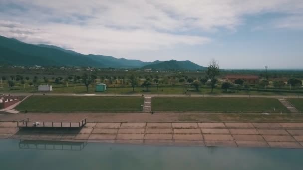 Vista aérea sobre el lago Georgia — Vídeos de Stock