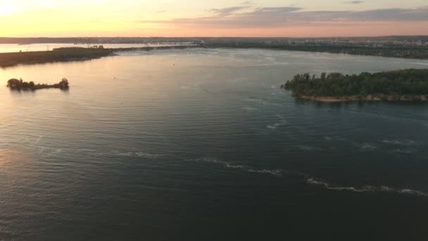 Vista aérea al río — Vídeo de stock