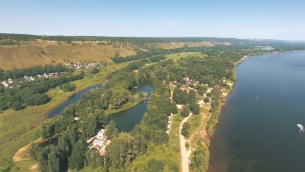 Luchtfoto op lake of the woods — Stockvideo