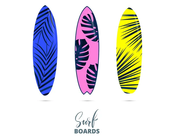 Des planches de surf. Équipement de surf coloré avec des motifs tropicaux botaniques à la mode et lettrage — Image vectorielle