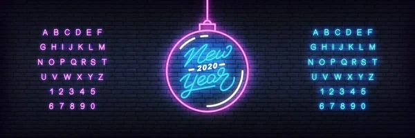 Neón de Año Nuevo. Brillante bola de neón de Navidad y letras para la celebración de Año Nuevo 2020 — Vector de stock