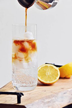 Espresso Tonik, yaz içeceği tonik, limon ve kahve, fotokopi alanı