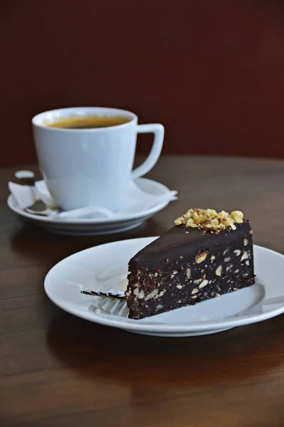 Kousek Čokoládového Dortu Šálek Kávy Koncept Kavárny — Stock fotografie