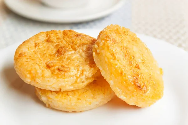 Yapışkan pirinç kızarmış yumurta, Tayland gıda tarzı, yumurta kızarmış pilav, ızgara yapışkan pirinç ile yumurta daldırma