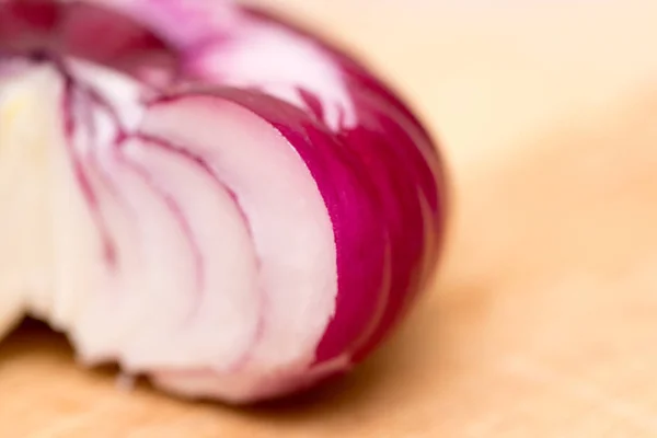 Hautnah Eine Scheiben Geschnittene Zwiebel — Stockfoto