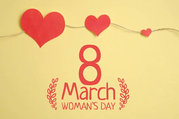 Serca Nitce Żółtym Tle Abstrakcyjnym Napisem Marca Dzień Kobiet Gałązkami — Zdjęcie stockowe