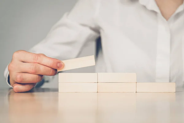 Het Concept Van Het Ontwikkelen Van Een Reclamebureau Een Product — Stockfoto