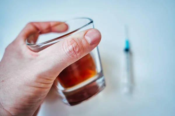 Conceito Álcool Como Uma Droga Fundo Seringa Fechar — Fotografia de Stock