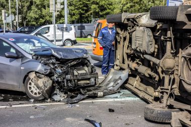 Moskova, Rusya - 20 Eylül 2017: Kaza wifh ambulans