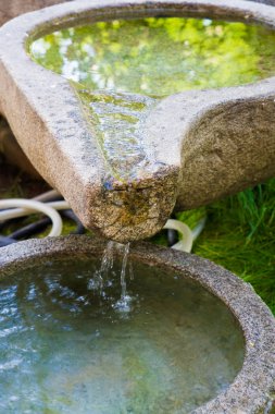 küçük su birikintisi