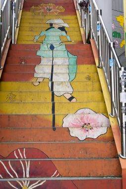 benzersiz renkli boyalı merdiven                               