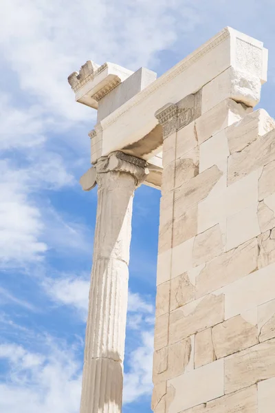 Erechtheion на Акрополь — стокове фото