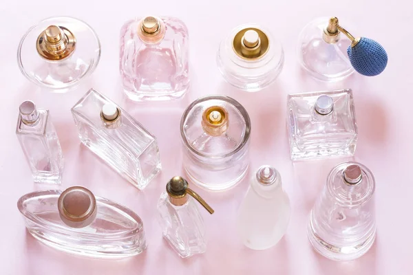 Perfume bottles background — Stock Photo, Image